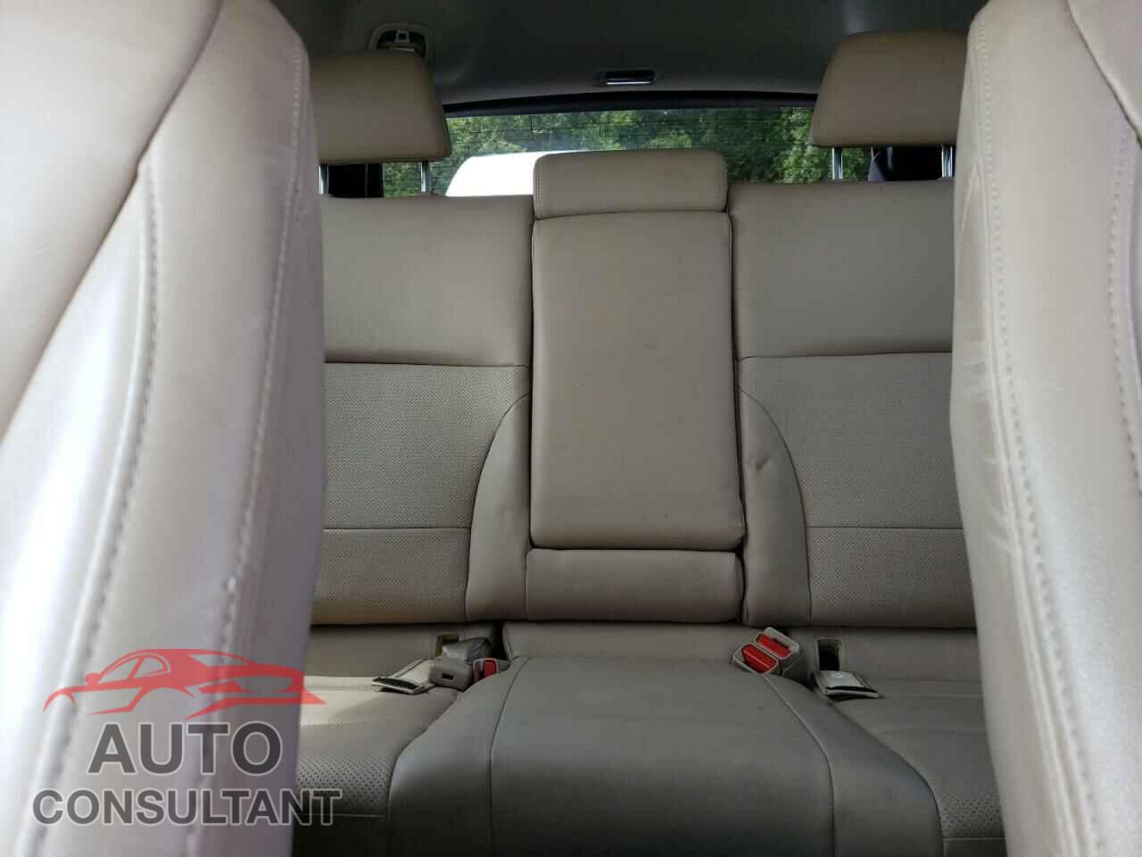SUBARU OUTBACK 2017 - 4S4BSCNC4H3258213