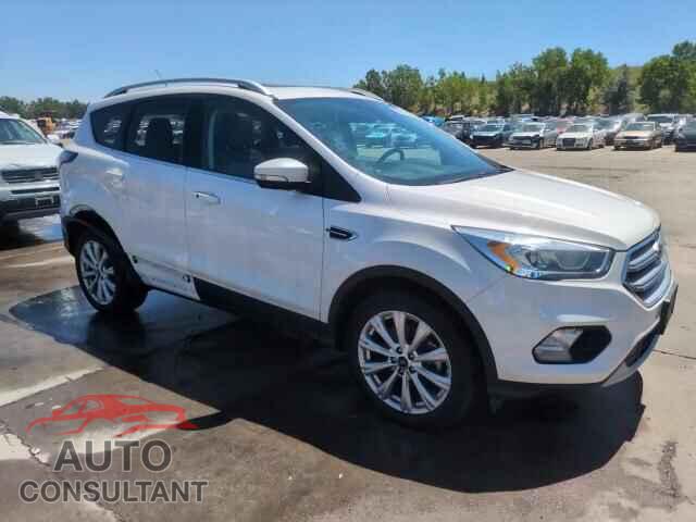 FORD ESCAPE 2017 - 1FMCU9J92HUE19955