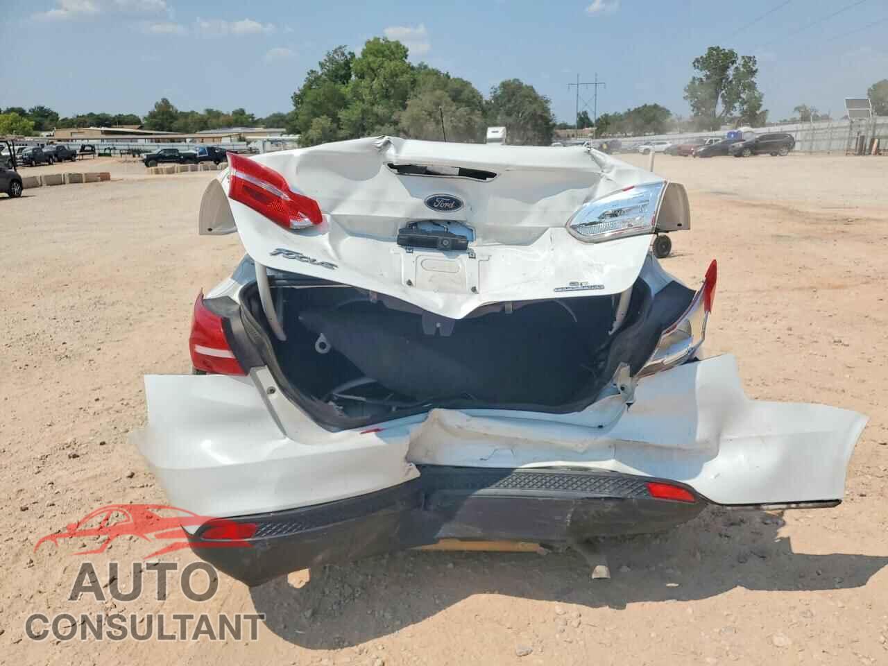 FORD FOCUS 2016 - 1FADP3F23GL204295