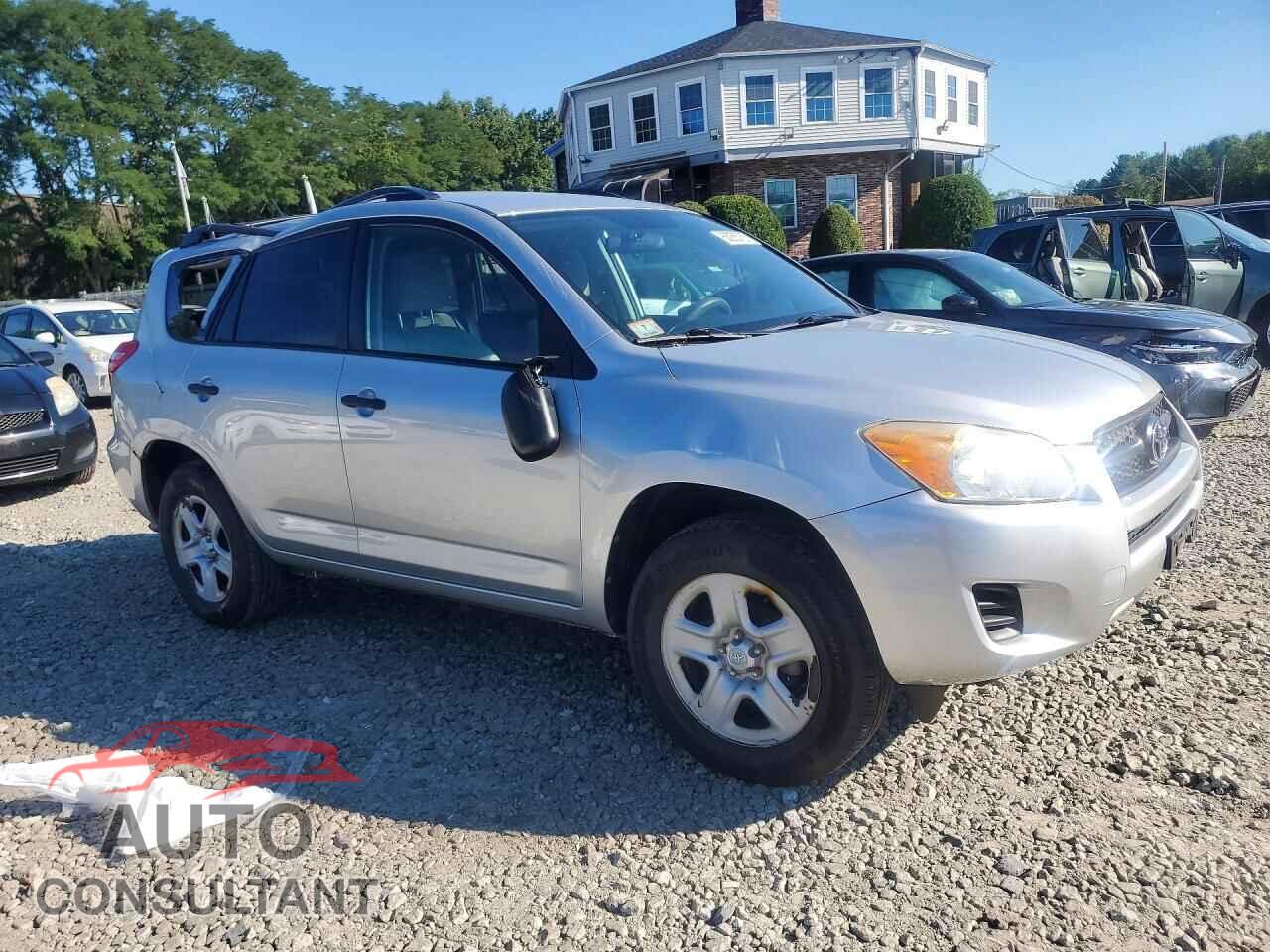 TOYOTA RAV4 2011 - 2T3BF4DV1BW137838