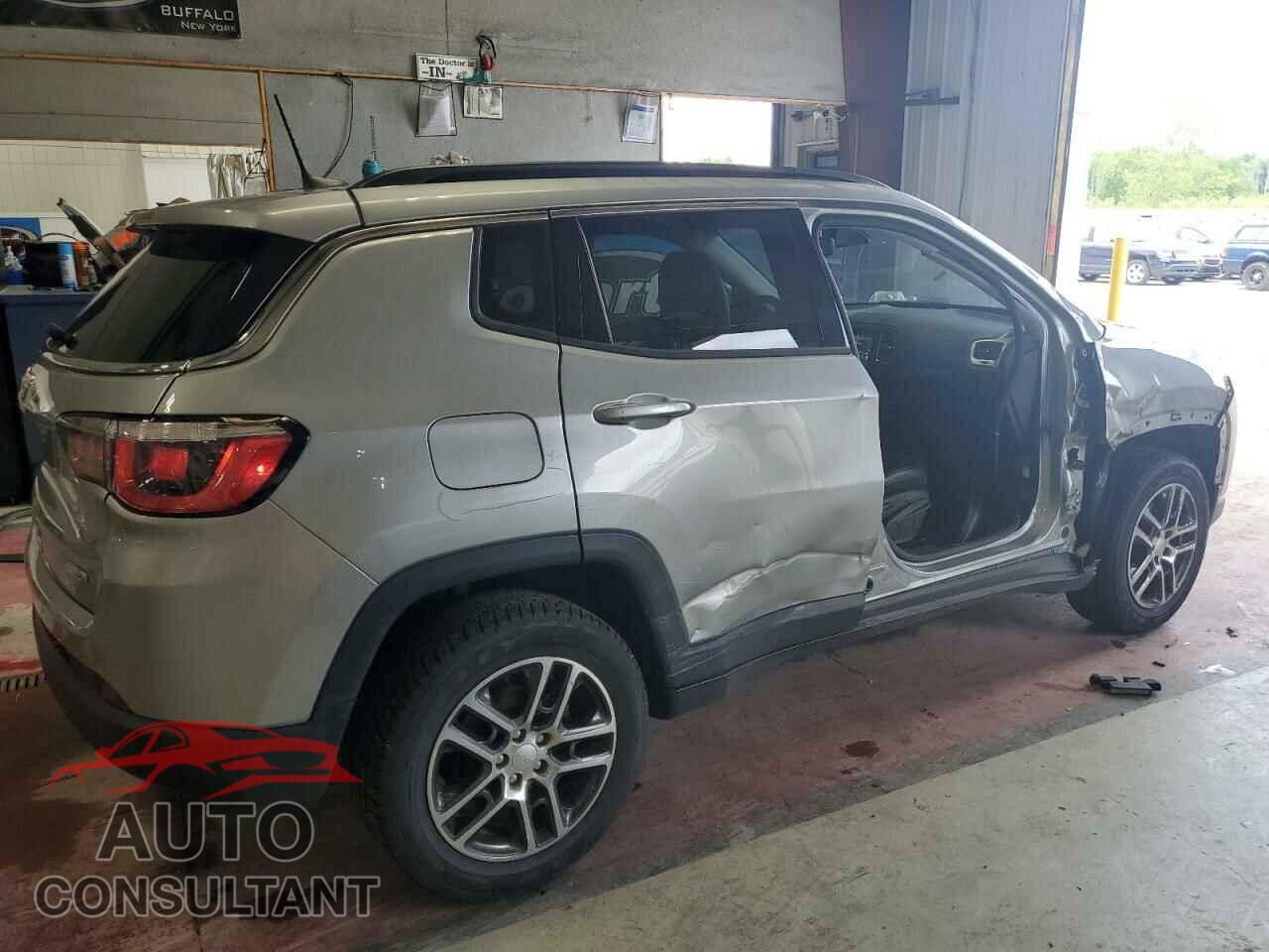 JEEP COMPASS 2019 - 3C4NJDBB9KT735767