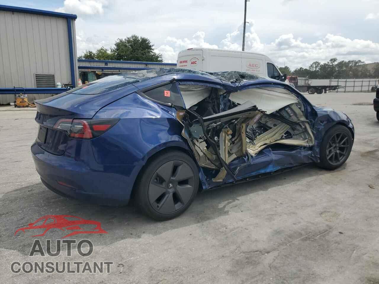 TESLA MODEL 3 2023 - 5YJ3E1EA7PF682912