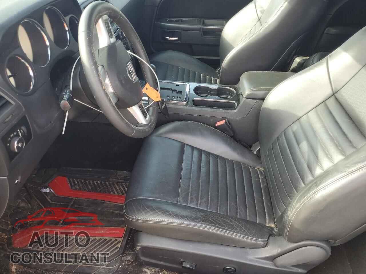 DODGE CHALLENGER 2013 - 2C3CDYAG4DH579298