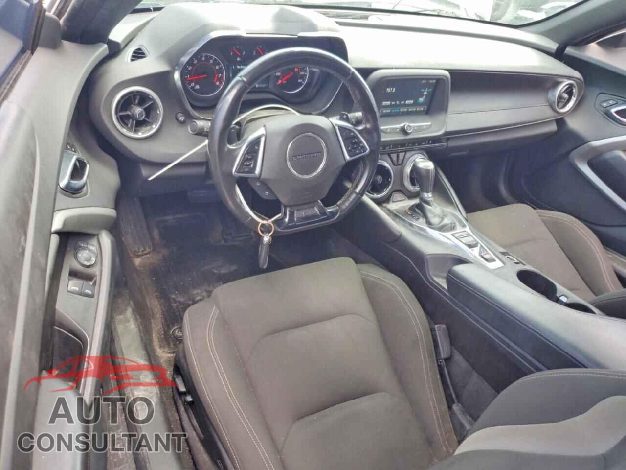 CHEVROLET CAMARO 2017 - 1G1FB1RX5H0119385