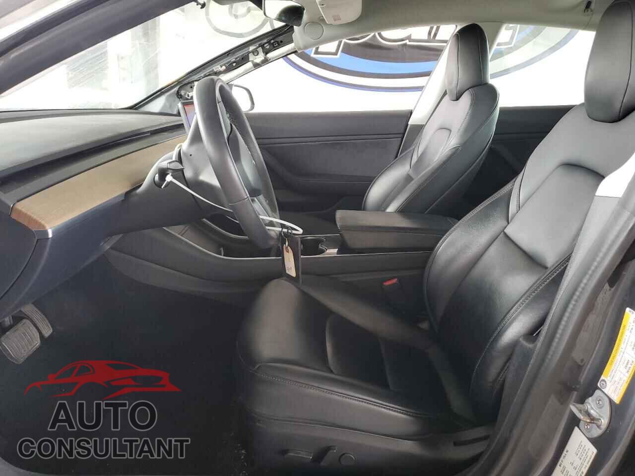 TESLA MODEL 3 2020 - 5YJ3E1EB8LF638100