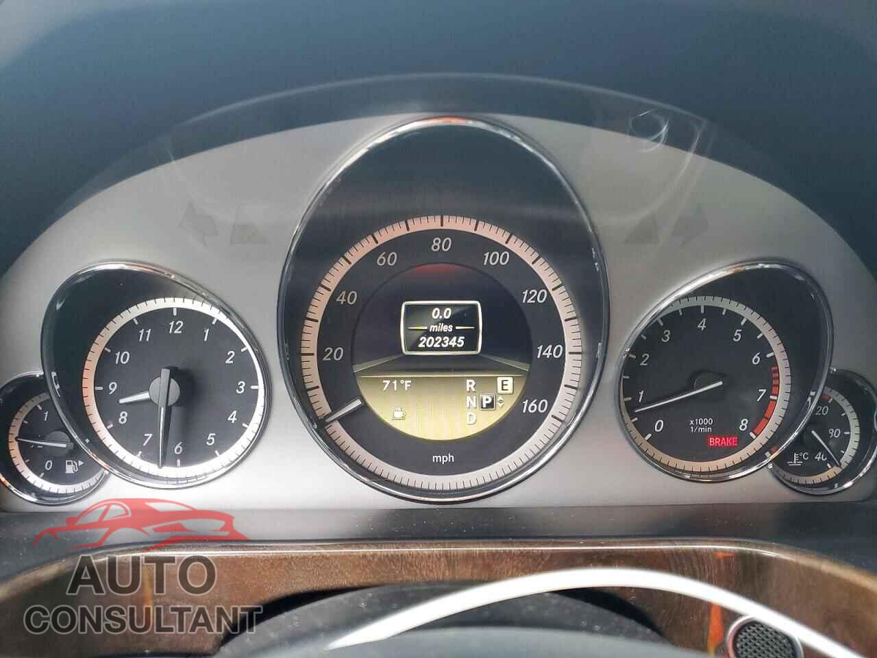 MERCEDES-BENZ E-CLASS 2012 - WDDHF5KB8CA595617
