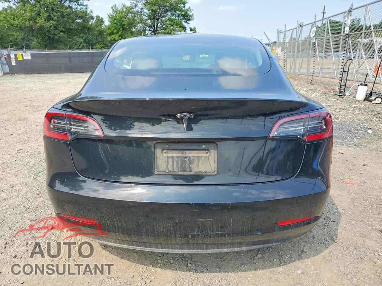 TESLA MODEL 3 2023 - 5YJ3E1EA8PF452831