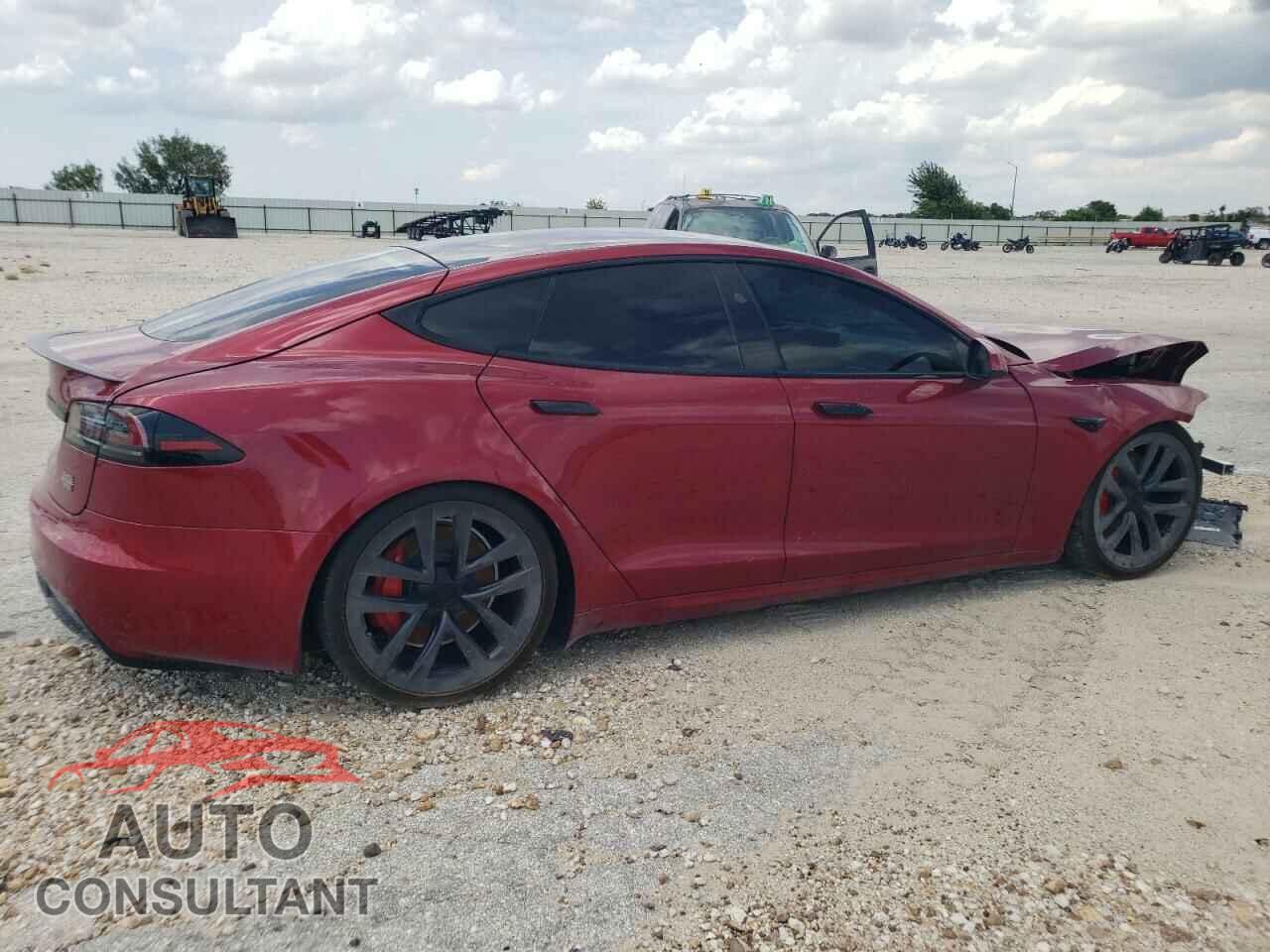 TESLA MODEL S 2023 - 5YJSA1E64PF513062
