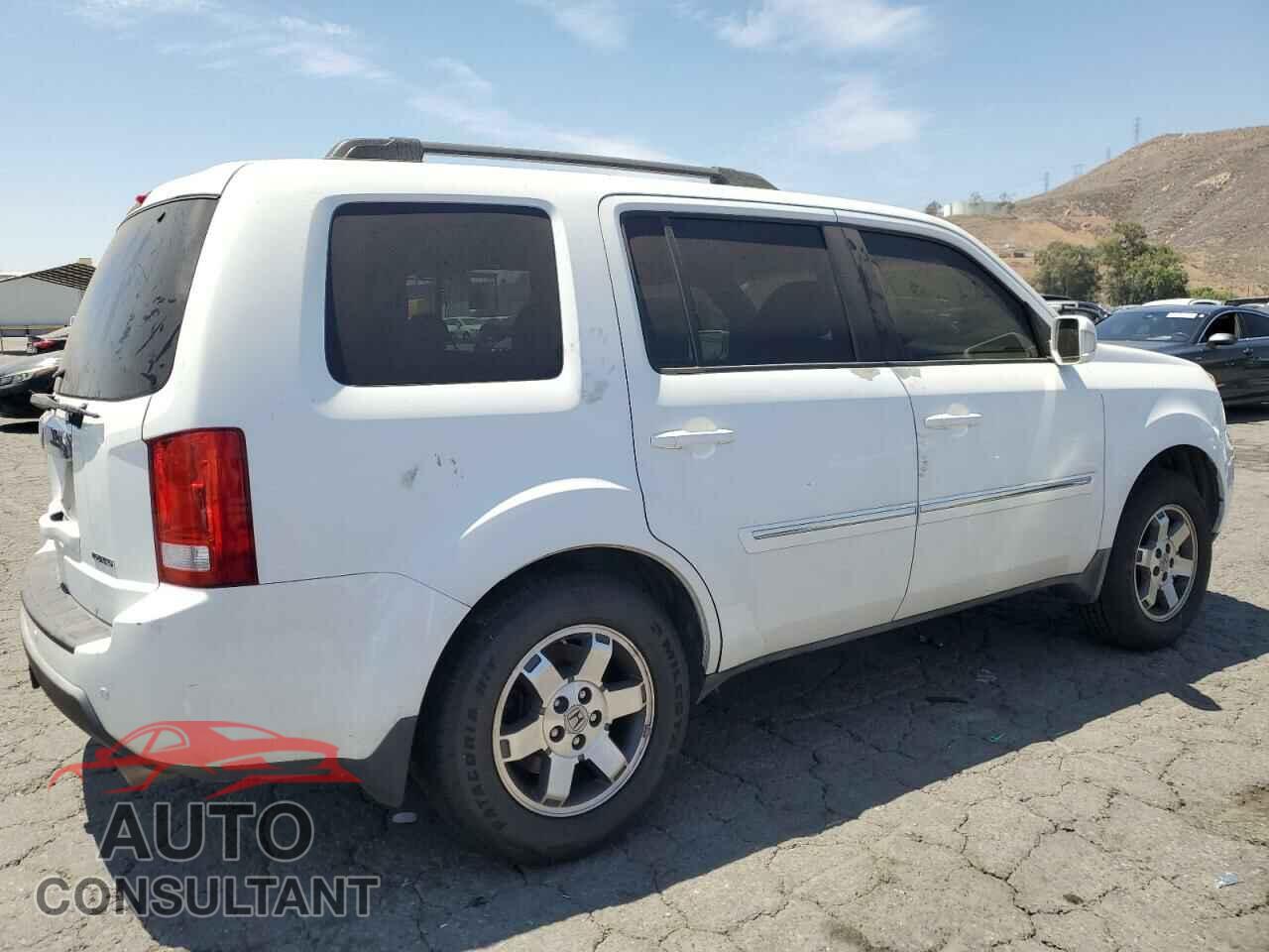 HONDA PILOT 2009 - 5FNYF38839B011960