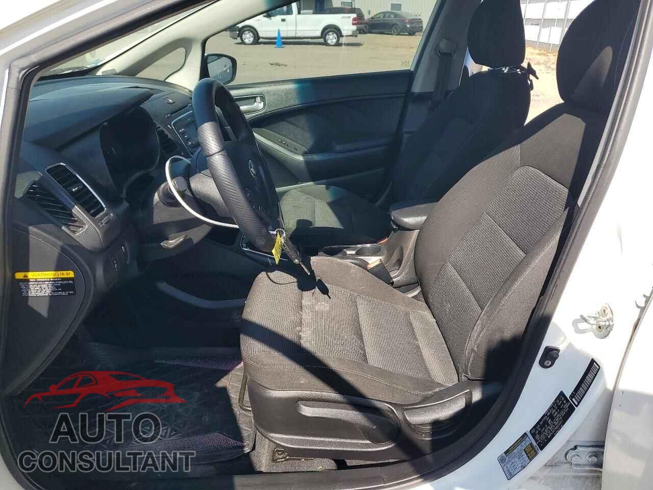 KIA FORTE 2017 - 3KPFK4A71HE010417