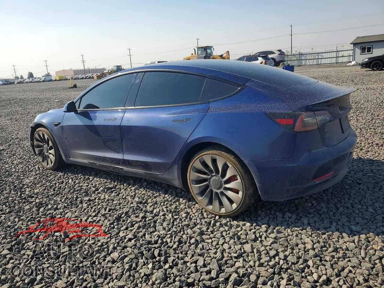 TESLA MODEL 3 2023 - 5YJ3E1EC1PF667453