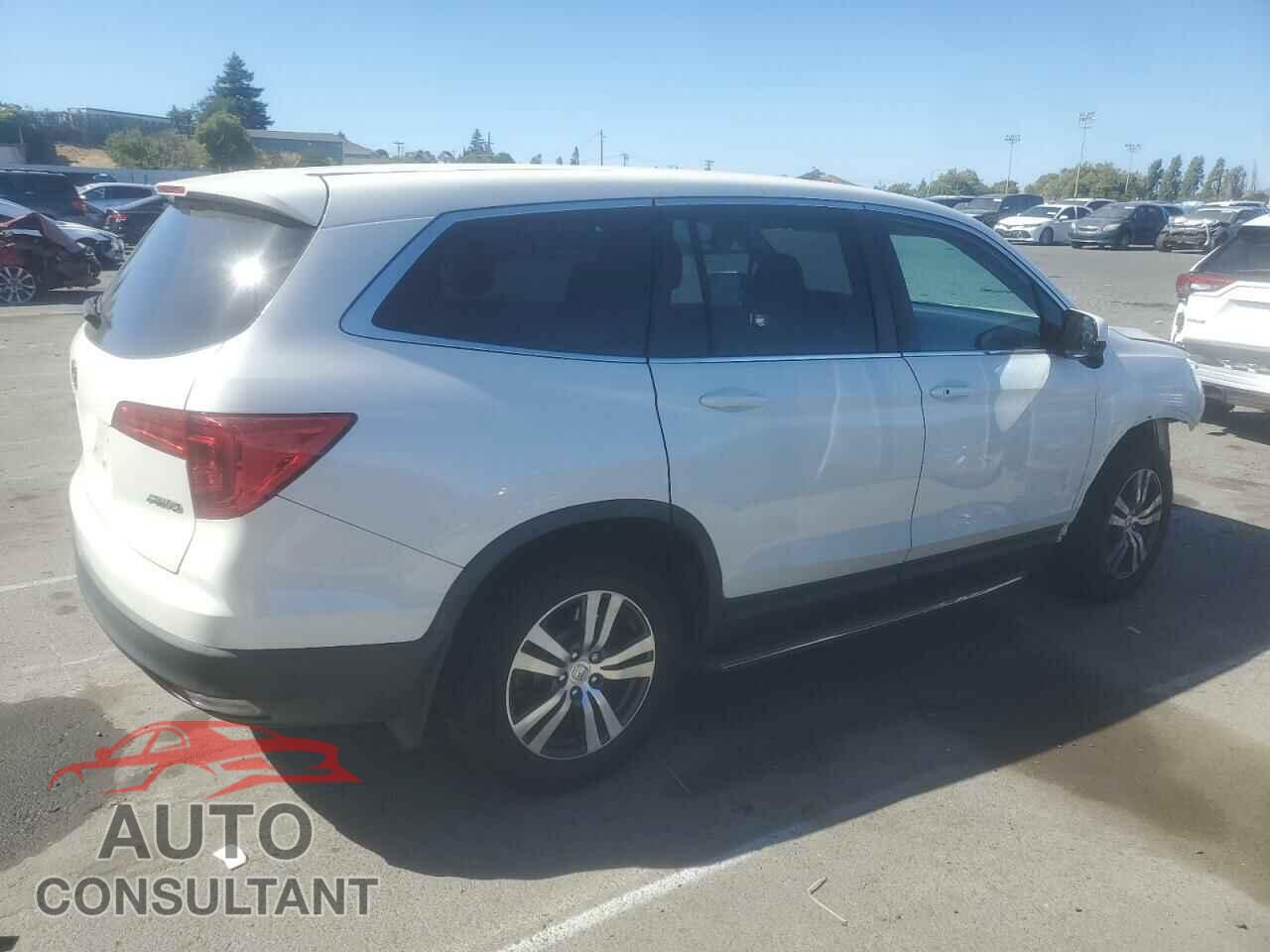 HONDA PILOT 2017 - 5FNYF6H54HB036579