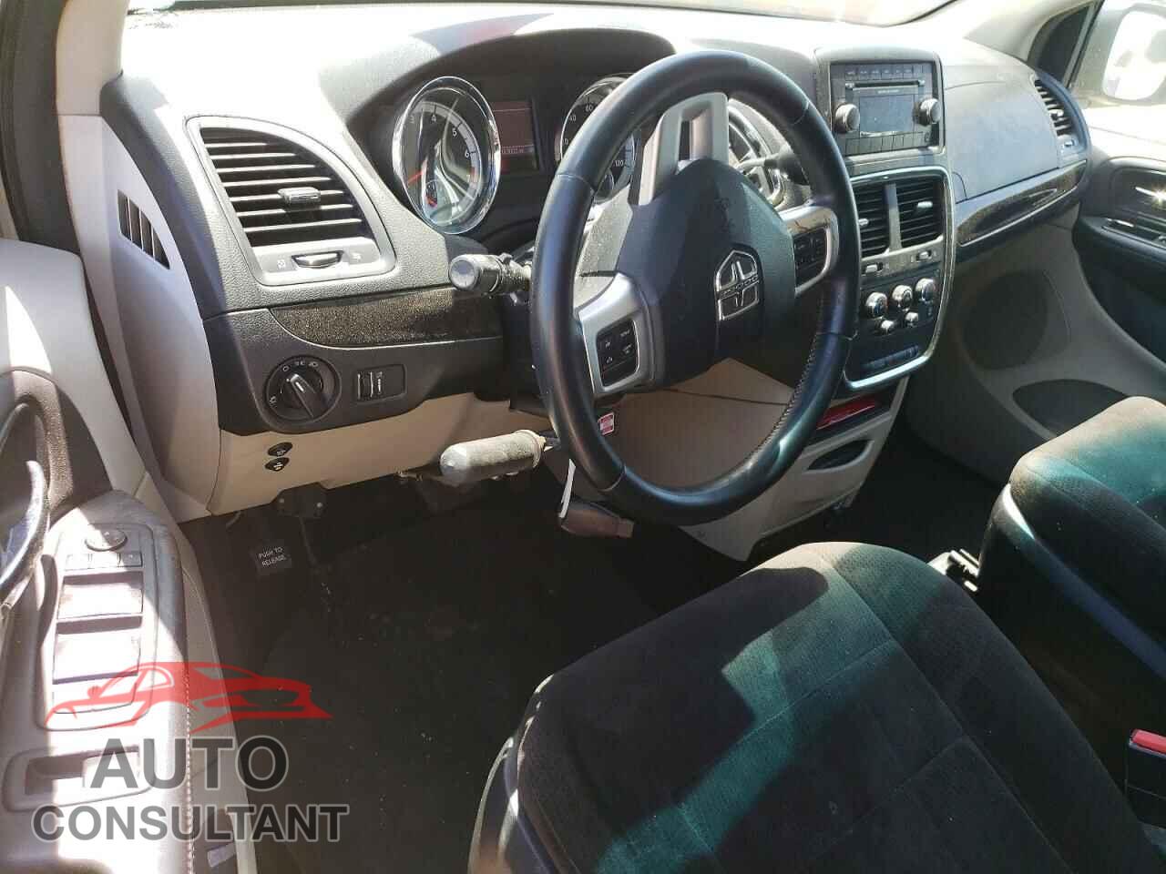 DODGE CARAVAN 2013 - 2C4RDGCG5DR717695