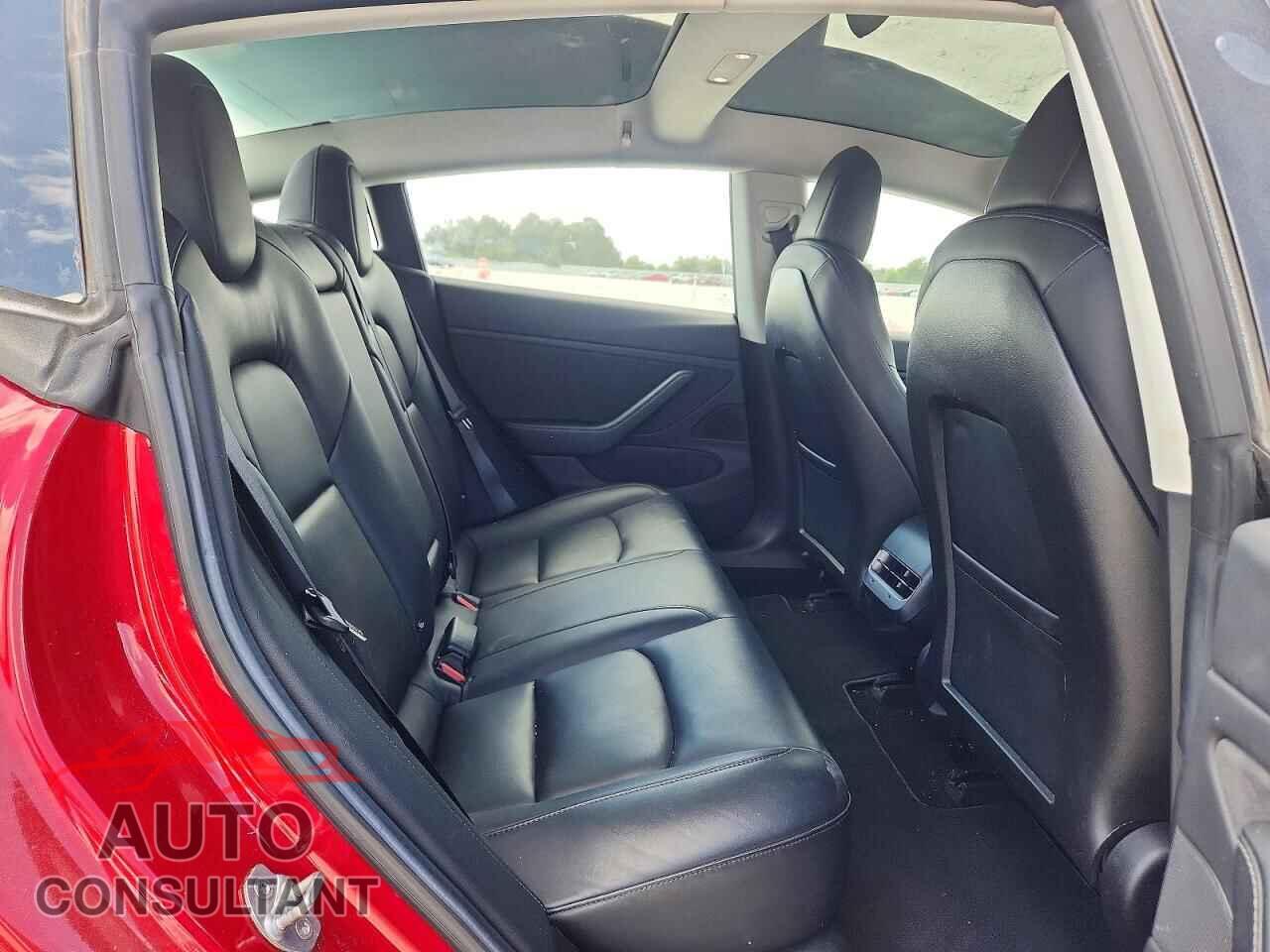 TESLA MODEL 3 2018 - 5YJ3E1EA6JF020309