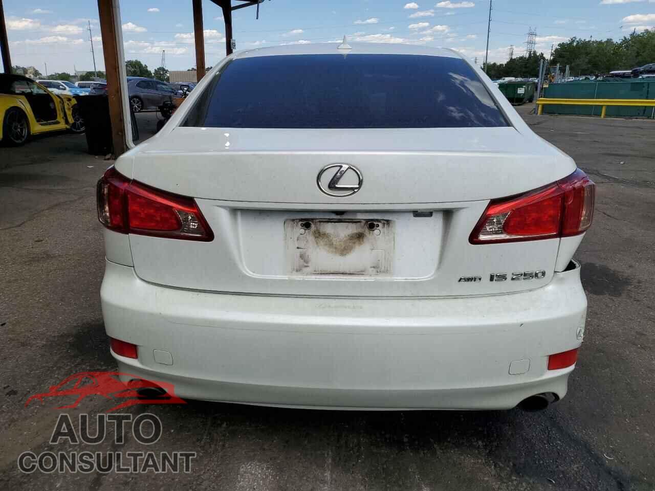 LEXUS IS 2011 - JTHCF5C20B5051458