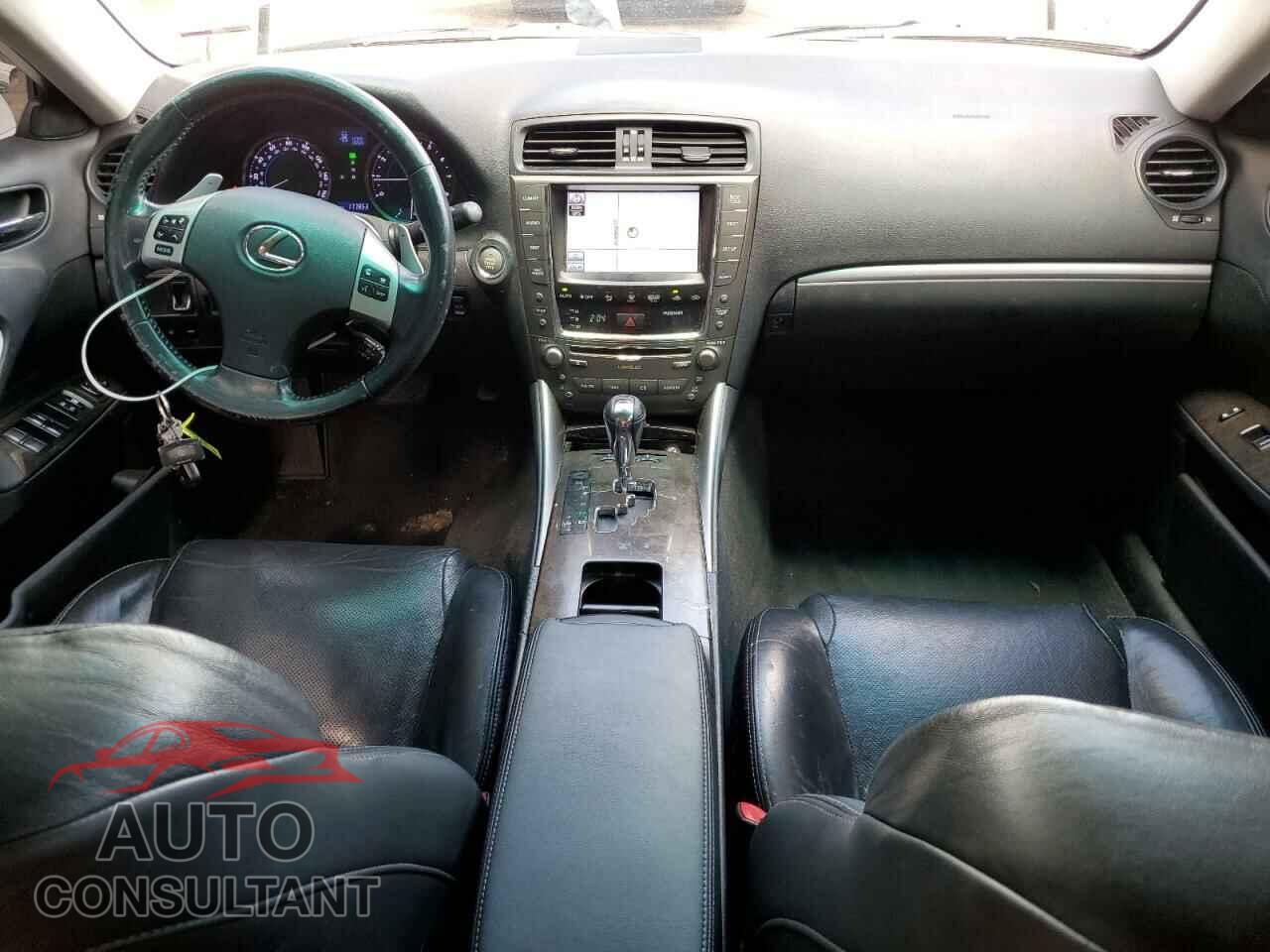 LEXUS IS 2011 - JTHCF5C20B5051458