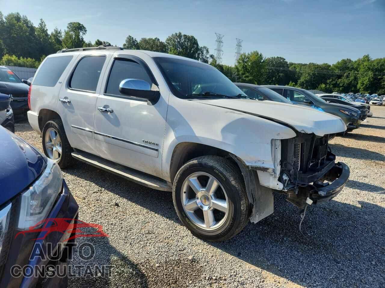 CHEVROLET TAHOE 2011 - 1GNSCCE09BR207373