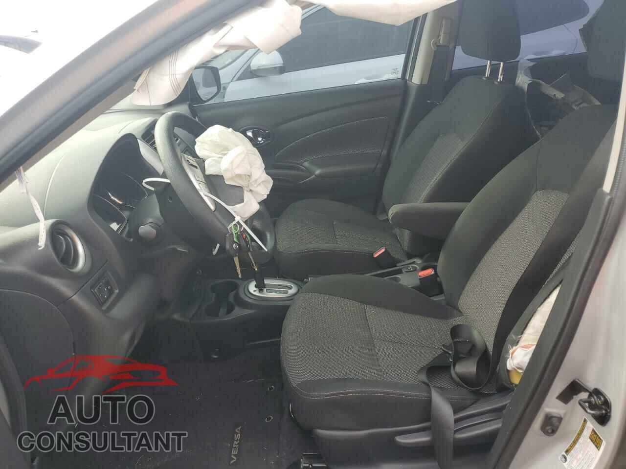 NISSAN VERSA 2019 - 3N1CN7AP3KL875200
