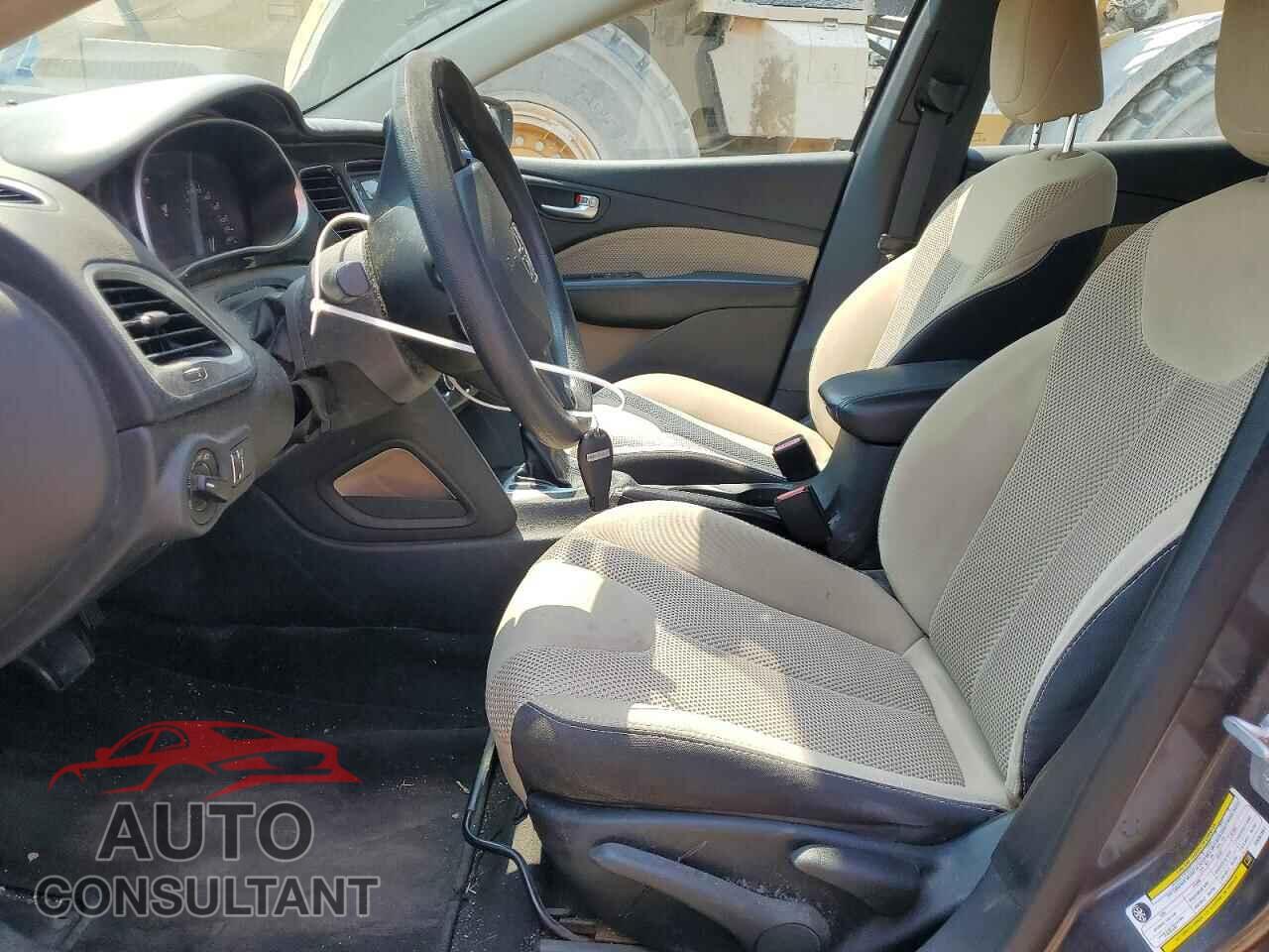 DODGE DART 2015 - 1C3CDFBB5FD281561