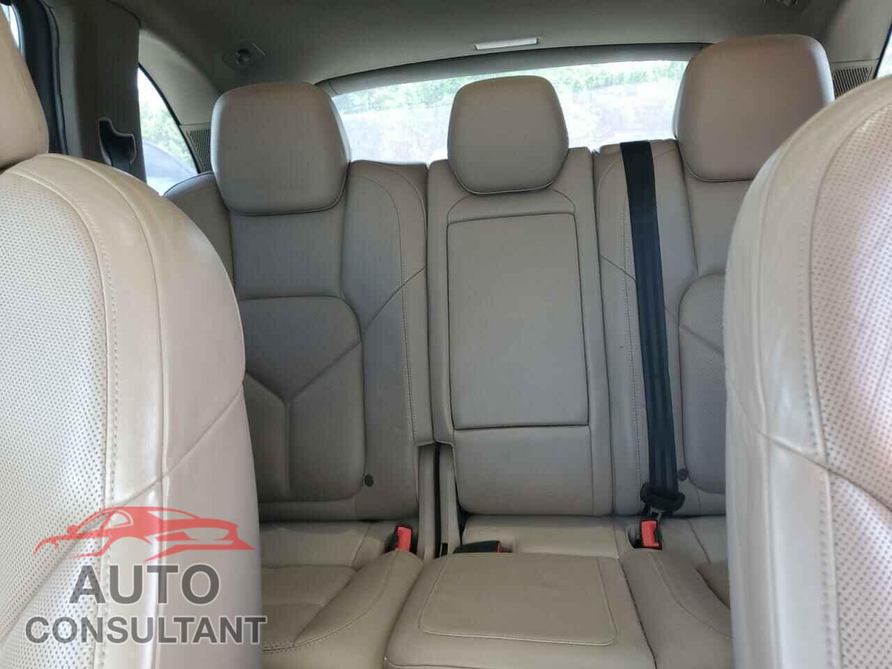 PORSCHE CAYENNE 2012 - WP1AE2A24CLA93950