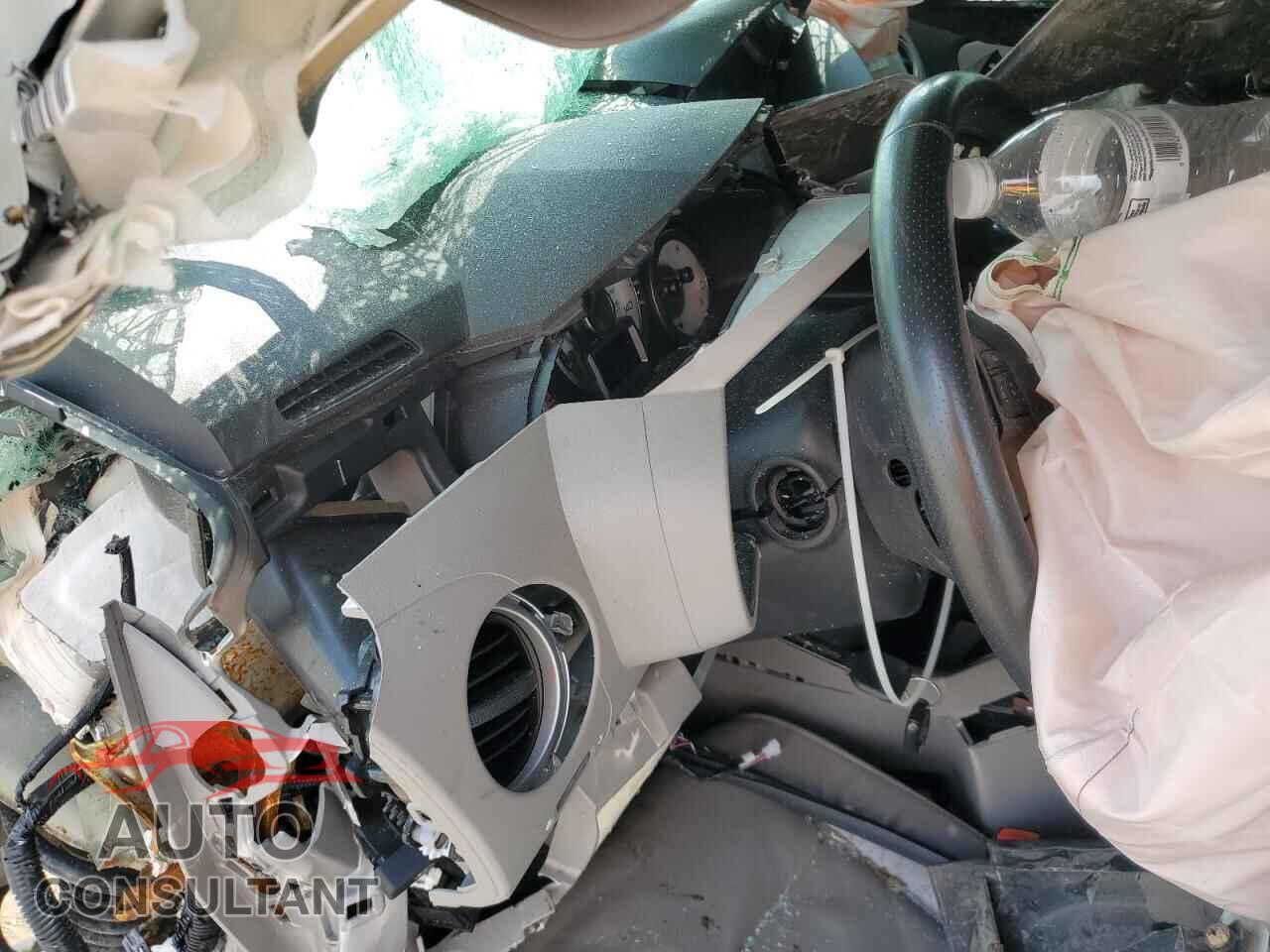 HONDA PILOT 2013 - 5FNYF4H96DB031806
