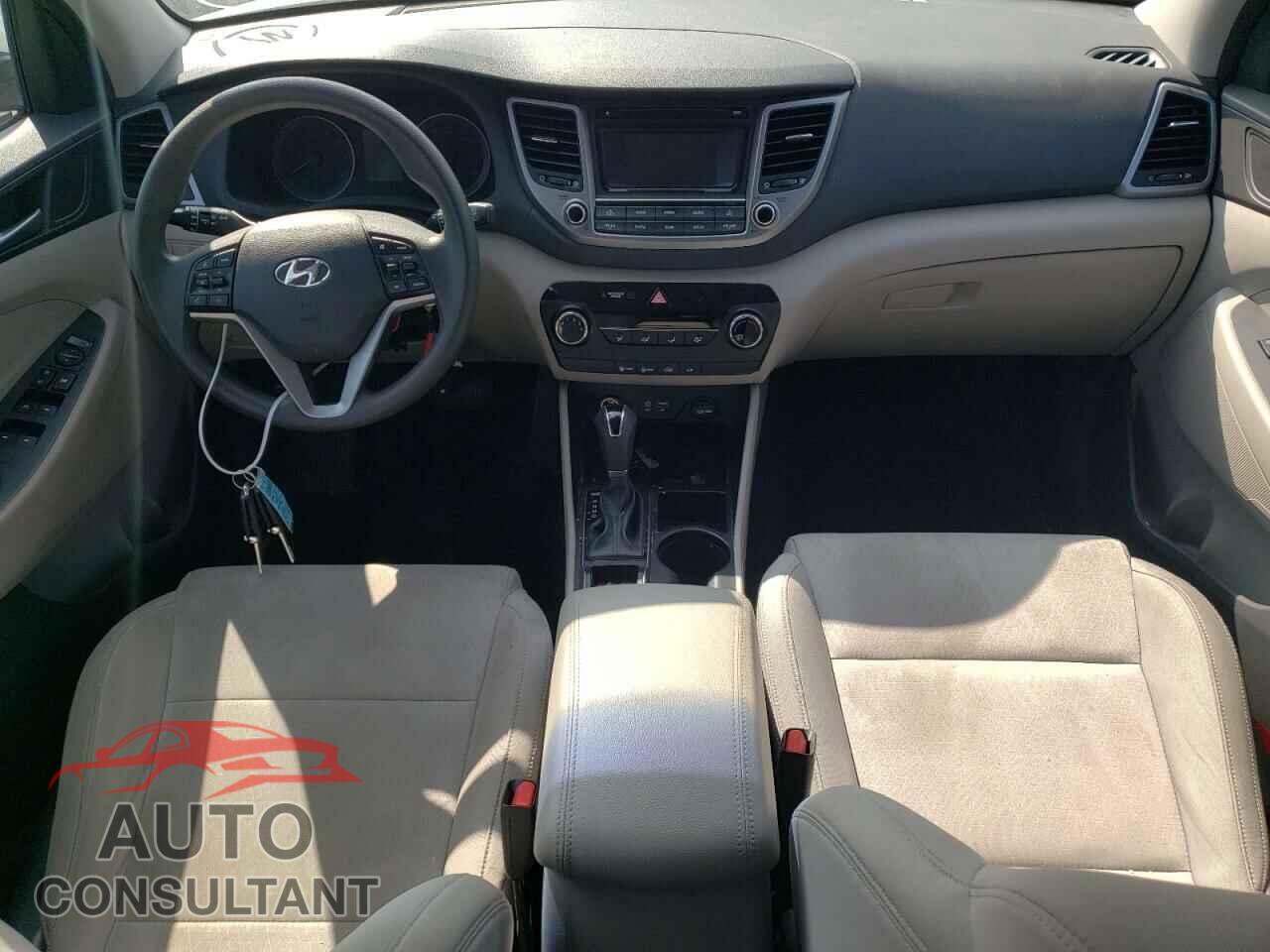 HYUNDAI TUCSON 2017 - KM8J3CA49HU435680