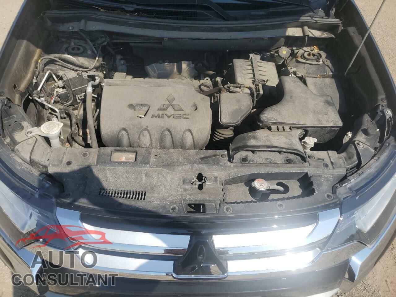 MITSUBISHI OUTLANDER 2018 - JA4AD2A3XJZ004464