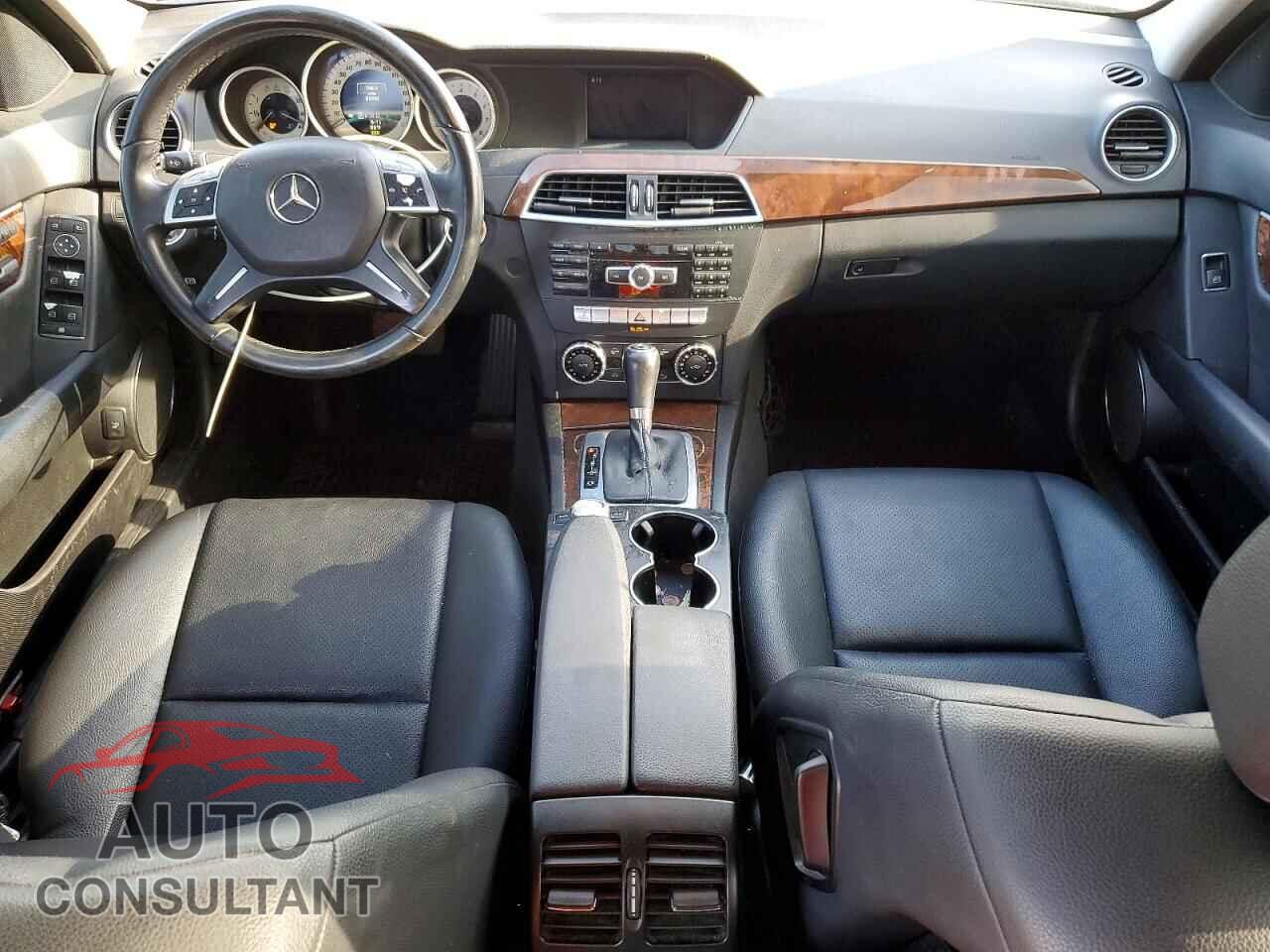 MERCEDES-BENZ C-CLASS 2013 - WDDGF8AB3DA873999