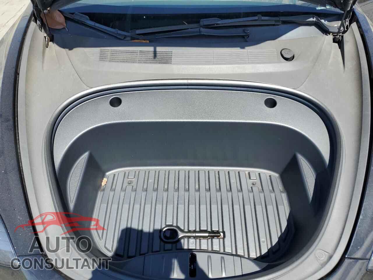 TESLA MODEL 3 2023 - 5YJ3E1EA1PF452413
