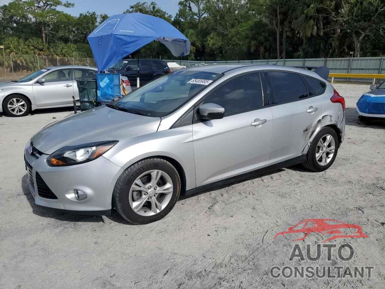 FORD FOCUS 2014 - 1FADP3K2XEL197803