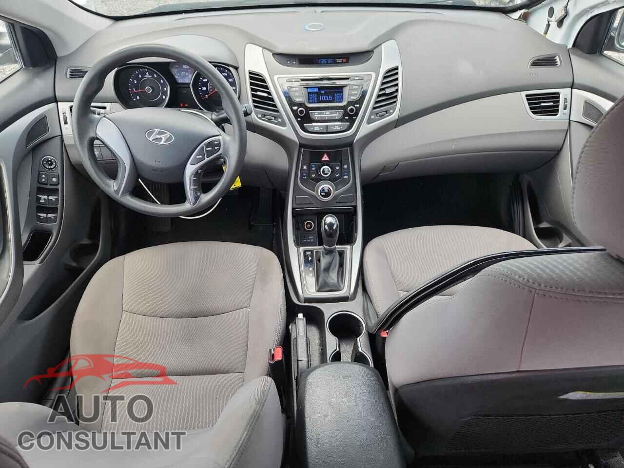 HYUNDAI ELANTRA 2015 - 5NPDH4AE0FH607071