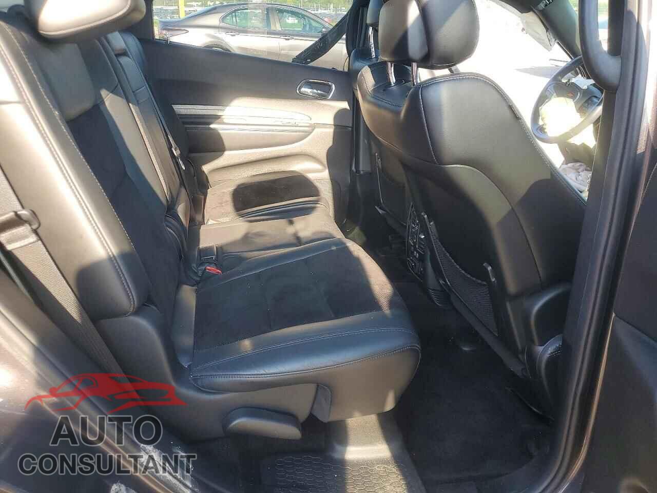 DODGE DURANGO 2018 - 1C4RDJDG5JC210103