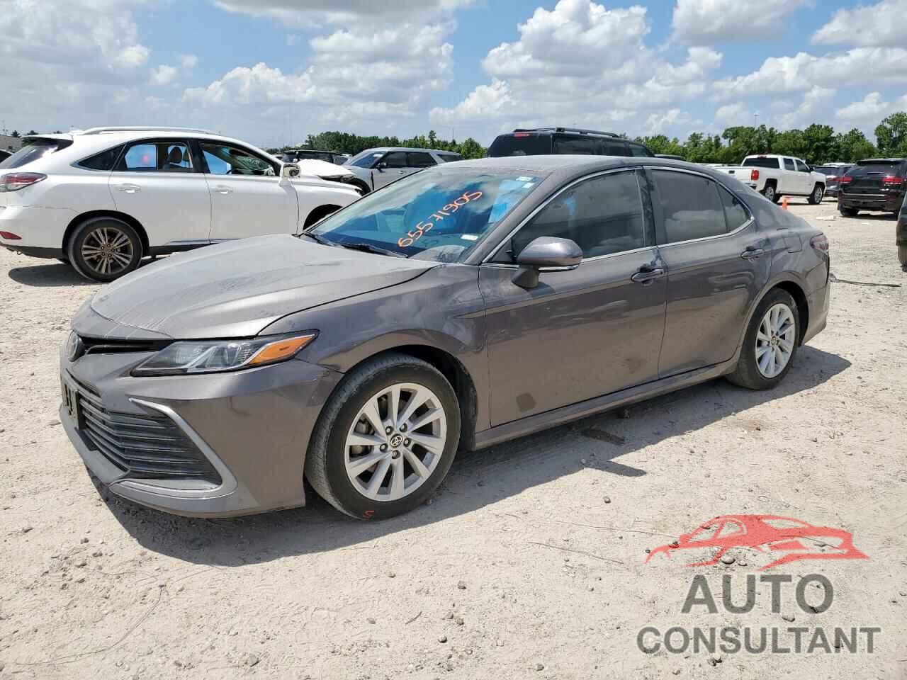 TOYOTA CAMRY 2024 - 4T1R11AK5RU884240