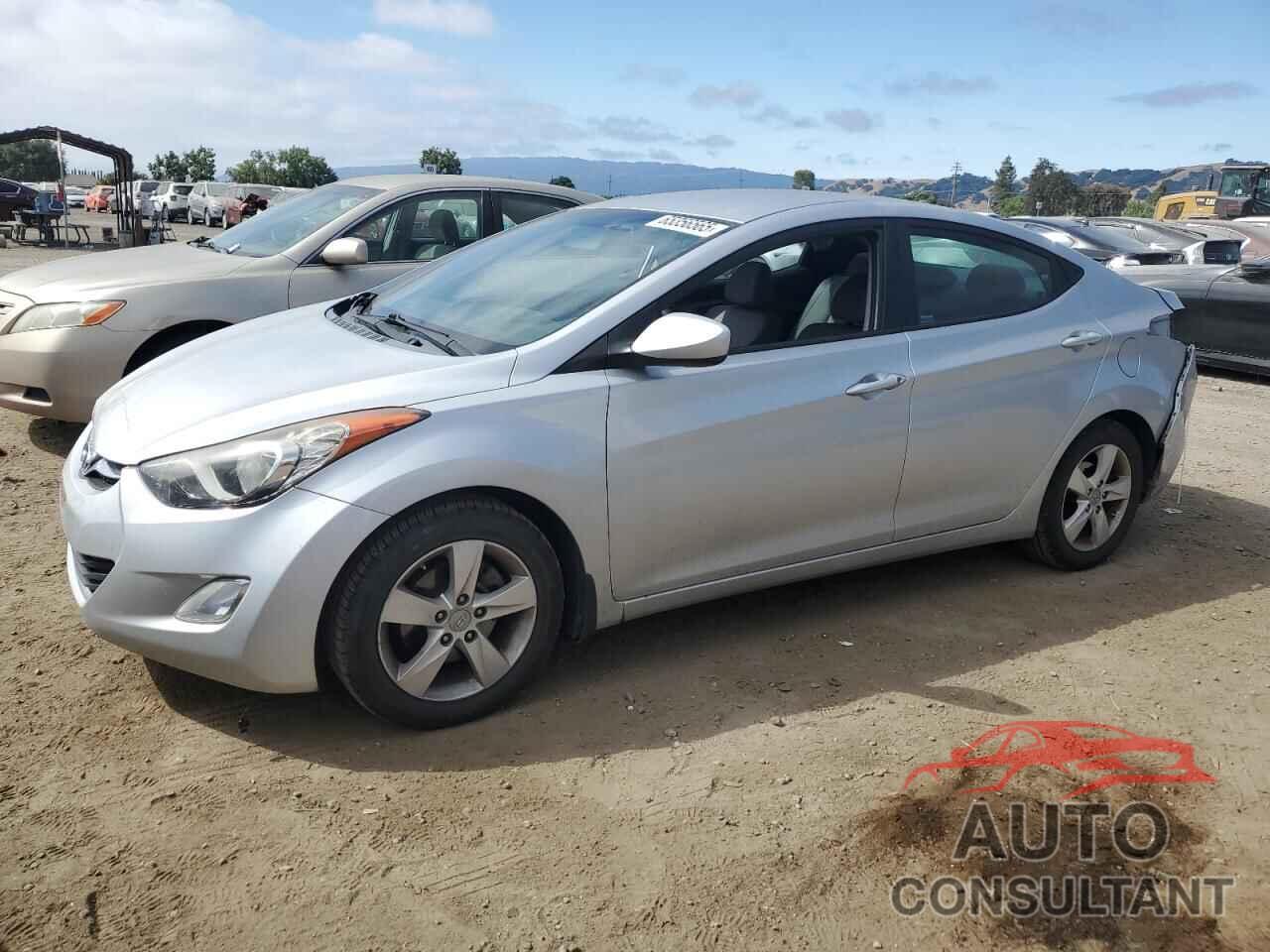HYUNDAI ELANTRA 2012 - KMHDH4AE8CU349413