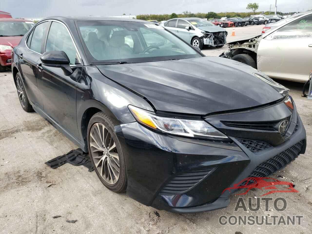 TOYOTA CAMRY 2018 - 4T1B11HK7JU554840