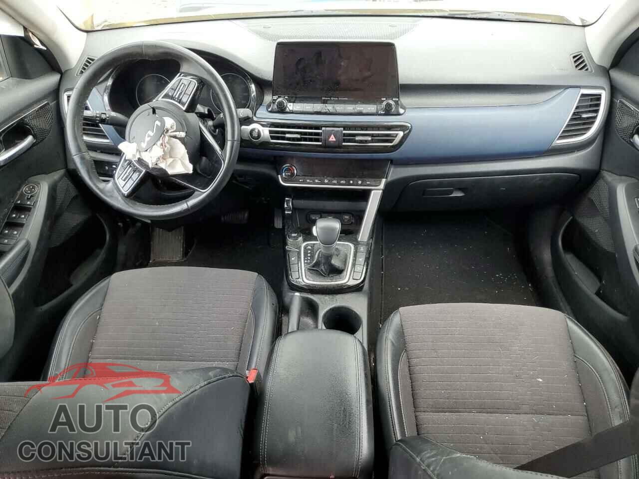 KIA SELTOS 2023 - KNDEUCAAXP7438139