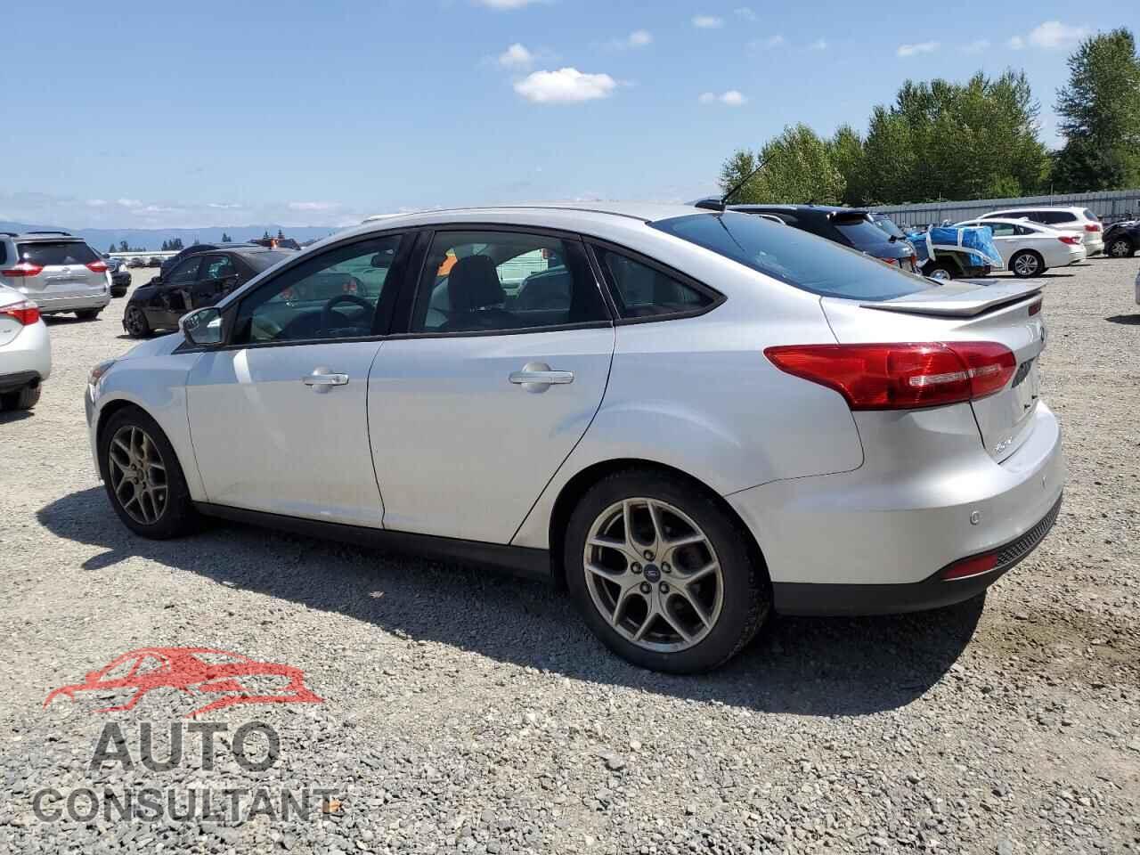 FORD FOCUS 2015 - 1FADP3F29FL222413
