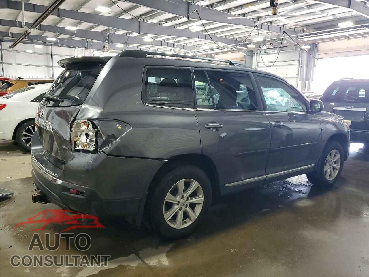 TOYOTA HIGHLANDER 2012 - 5TDBK3EH4CS117925
