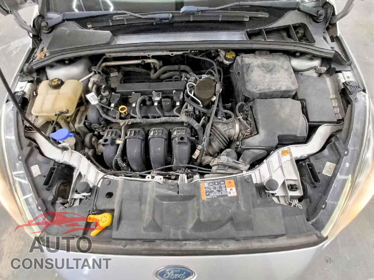FORD FOCUS 2015 - 1FADP3F28FL318596