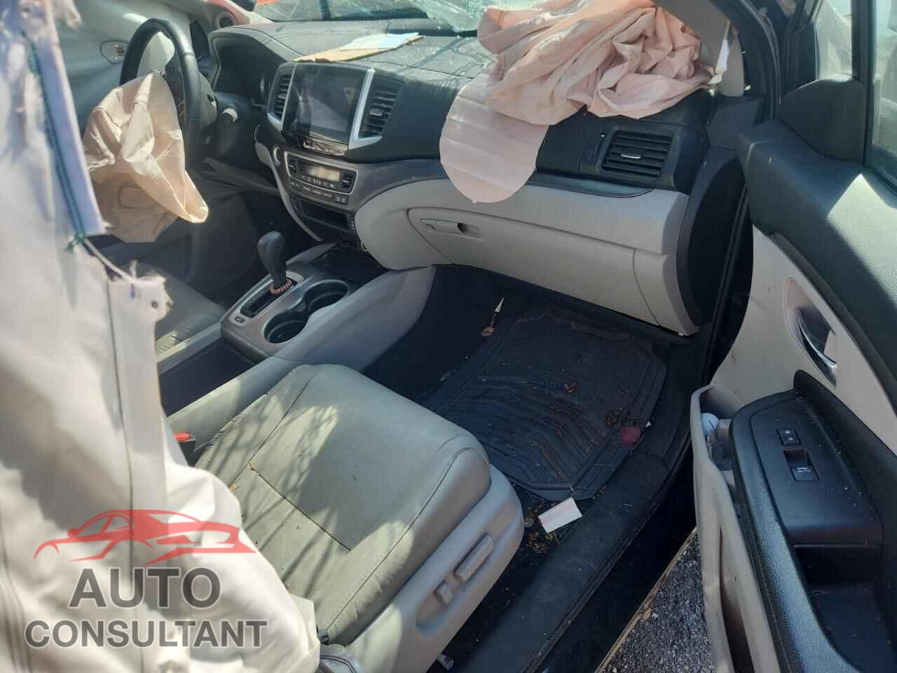 HONDA PILOT 2017 - 5FNYF6H57HB063999