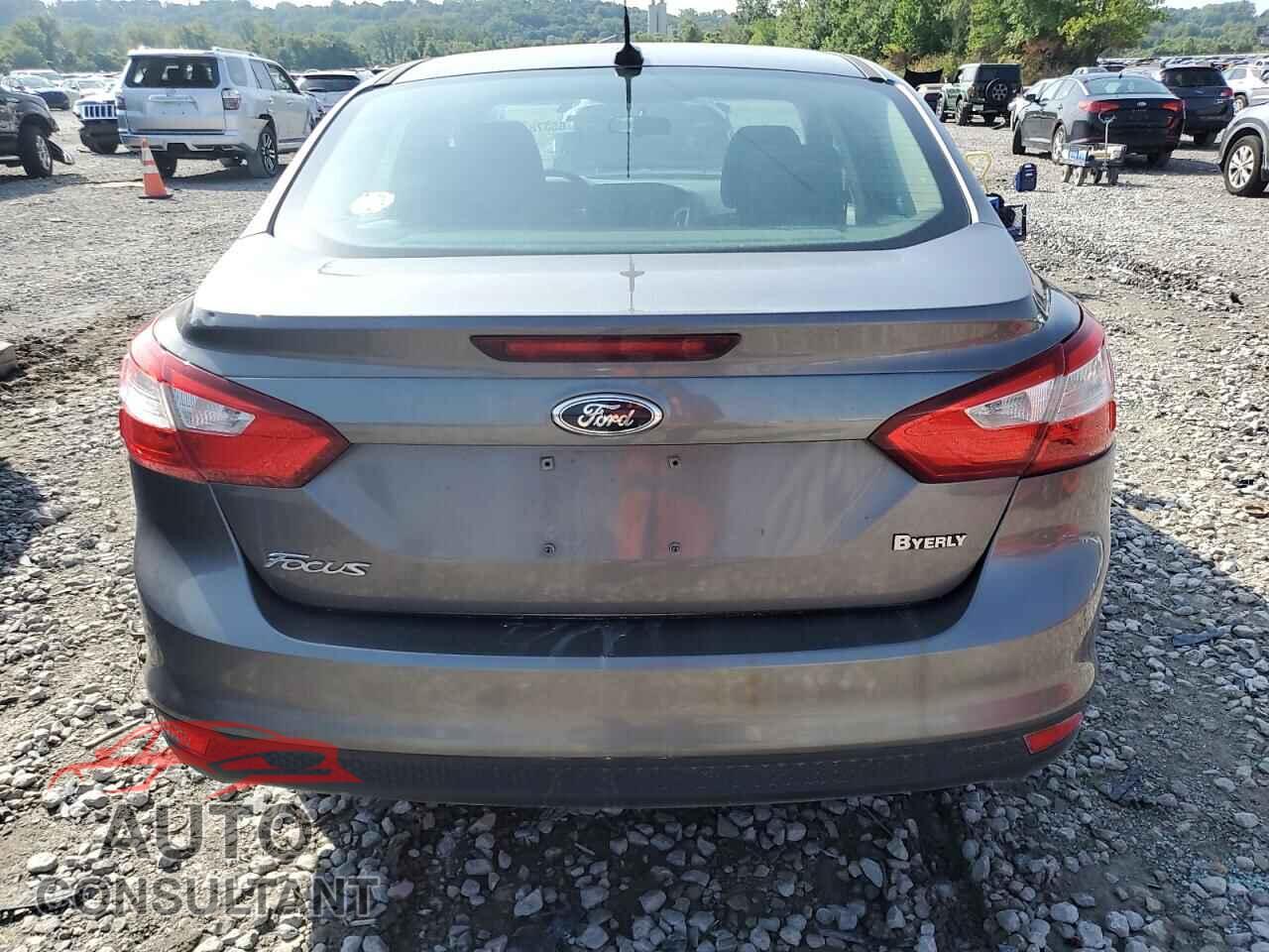 FORD FOCUS 2013 - 1FADP3F28DL294913