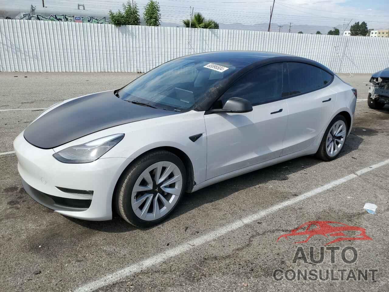 TESLA MODEL 3 2023 - 5YJ3E1EA3PF639345
