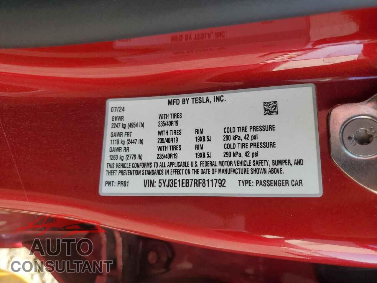 TESLA MODEL 3 2024 - 5YJ3E1EB7RF811792
