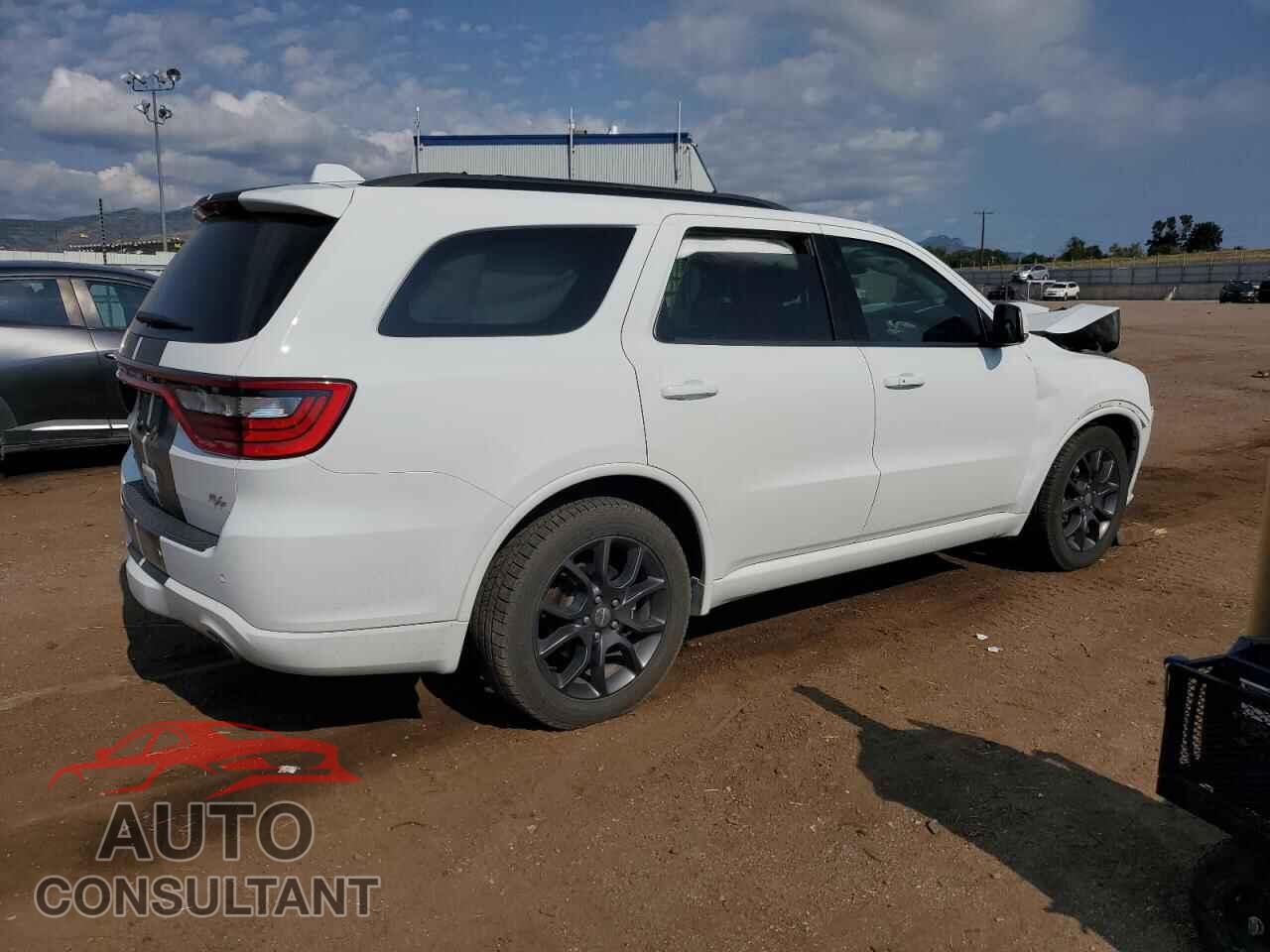 DODGE DURANGO 2018 - 1C4SDJCT0JC272010