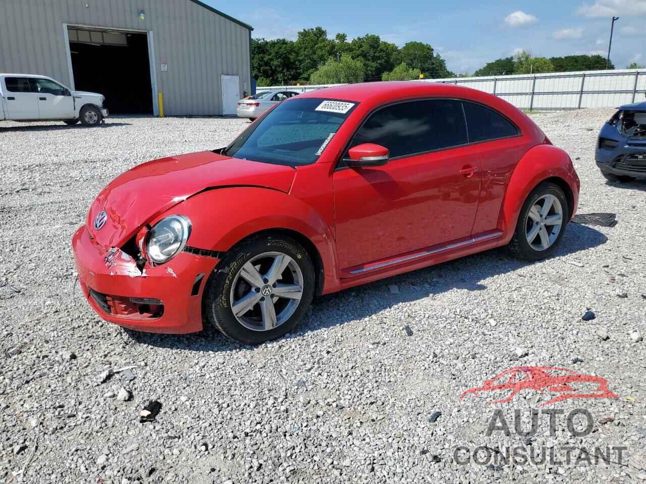 VOLKSWAGEN BEETLE 2013 - 3VWJX7AT2DM600536
