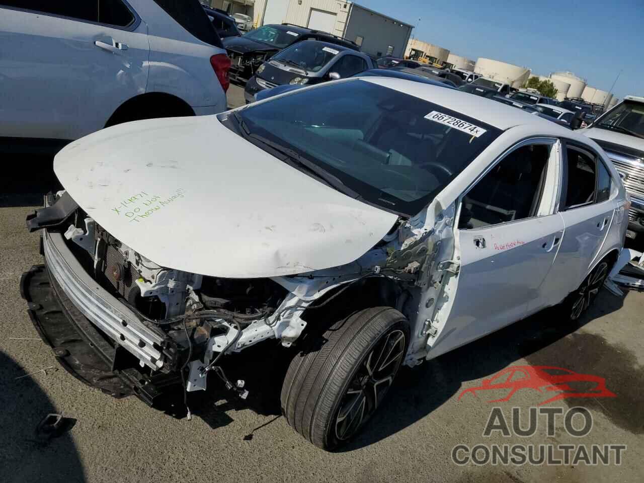 TOYOTA COROLLA 2020 - 5YFS4RCE8LP032181