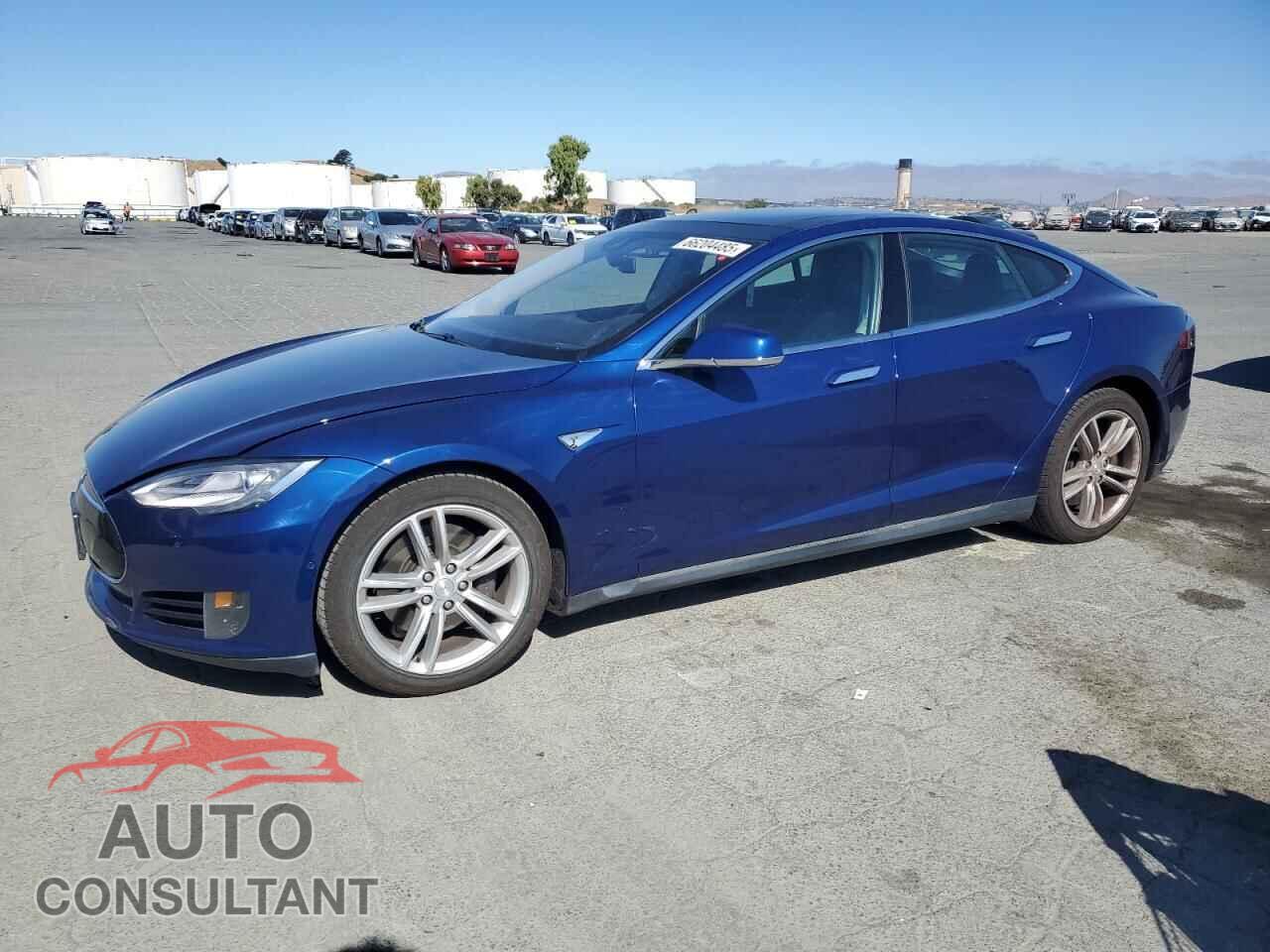 TESLA MODEL S 2015 - 5YJSA1E24FF118343