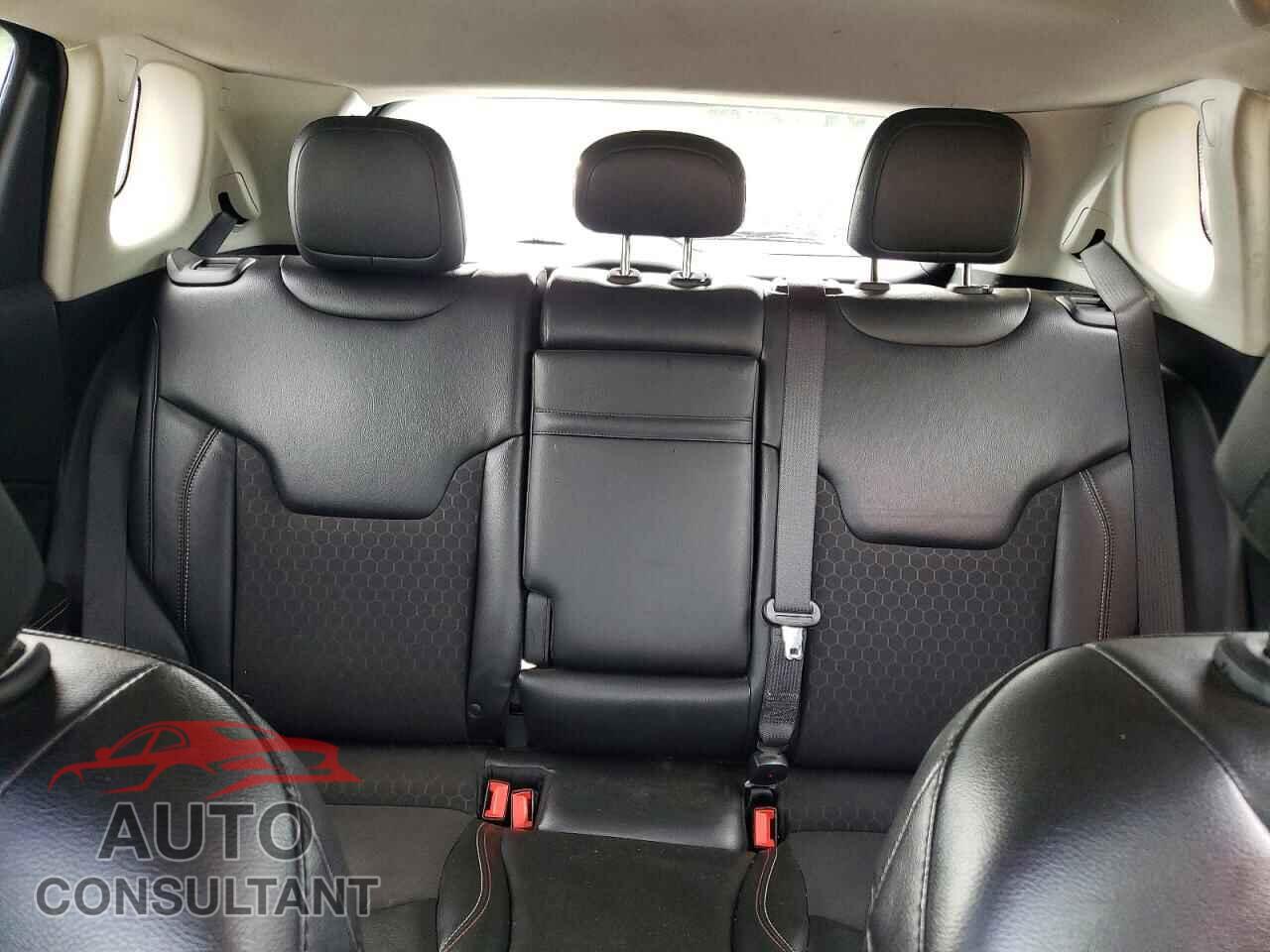 JEEP COMPASS 2018 - 3C4NJDBB5JT457285