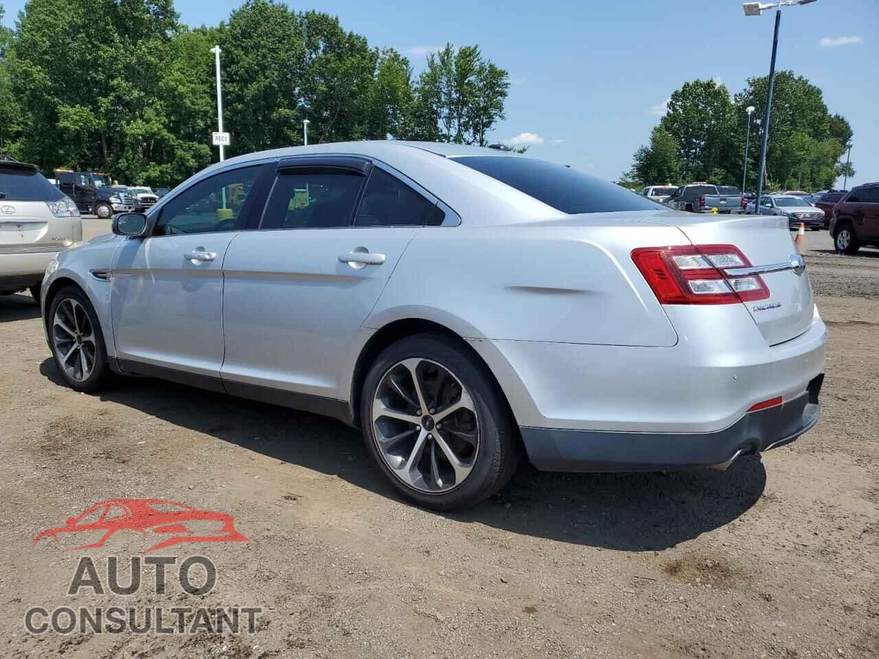 FORD TAURUS 2015 - 1FAHP2H80FG169106