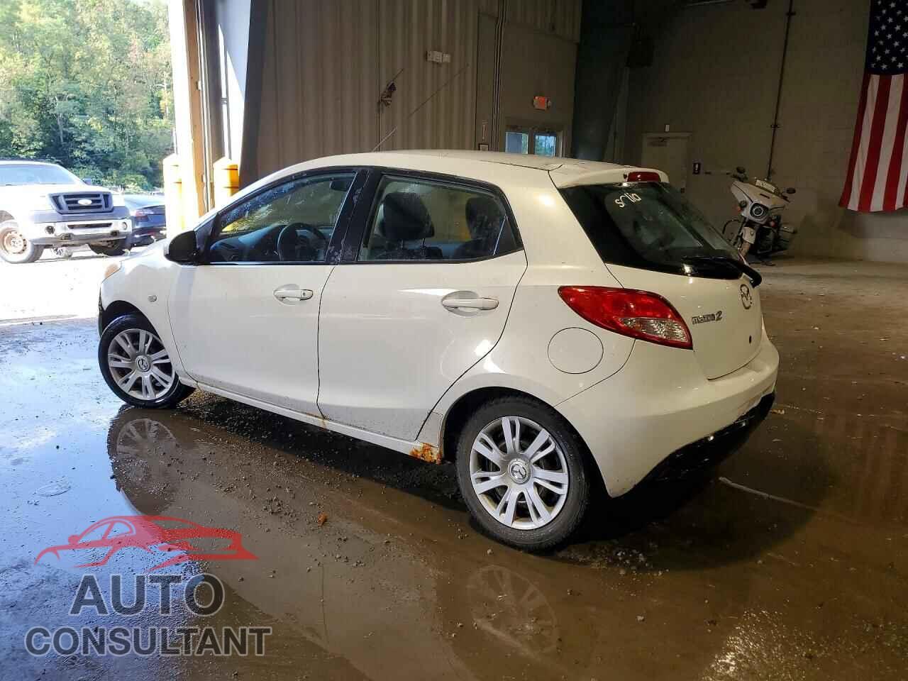 MAZDA 2 2011 - JM1DE1HZ2B0130165